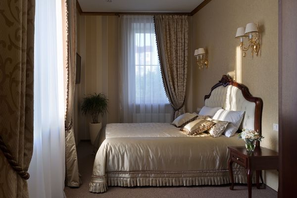 Iris art Hotel (Charkiw)
